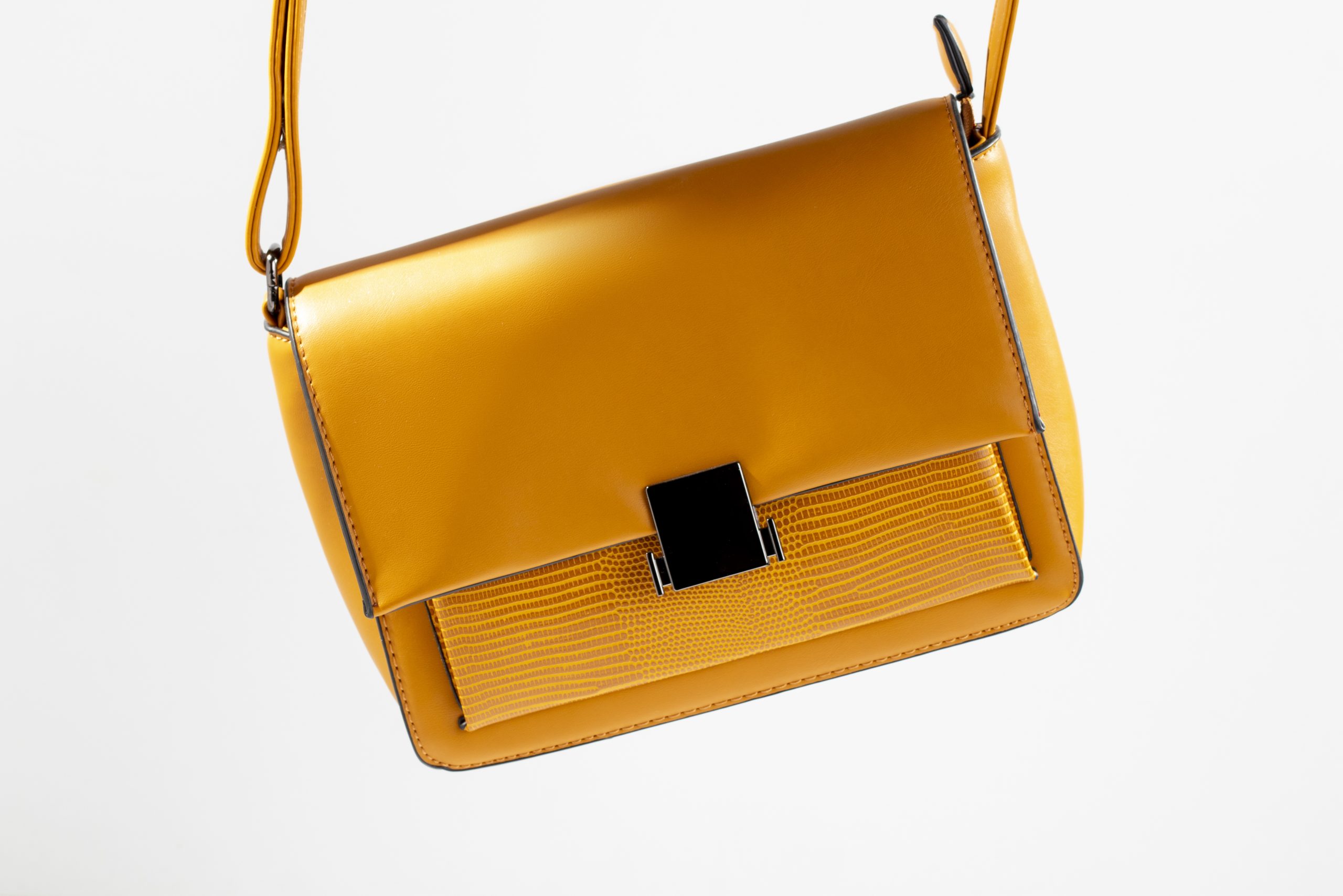 Leather Handbag Cleaners near me