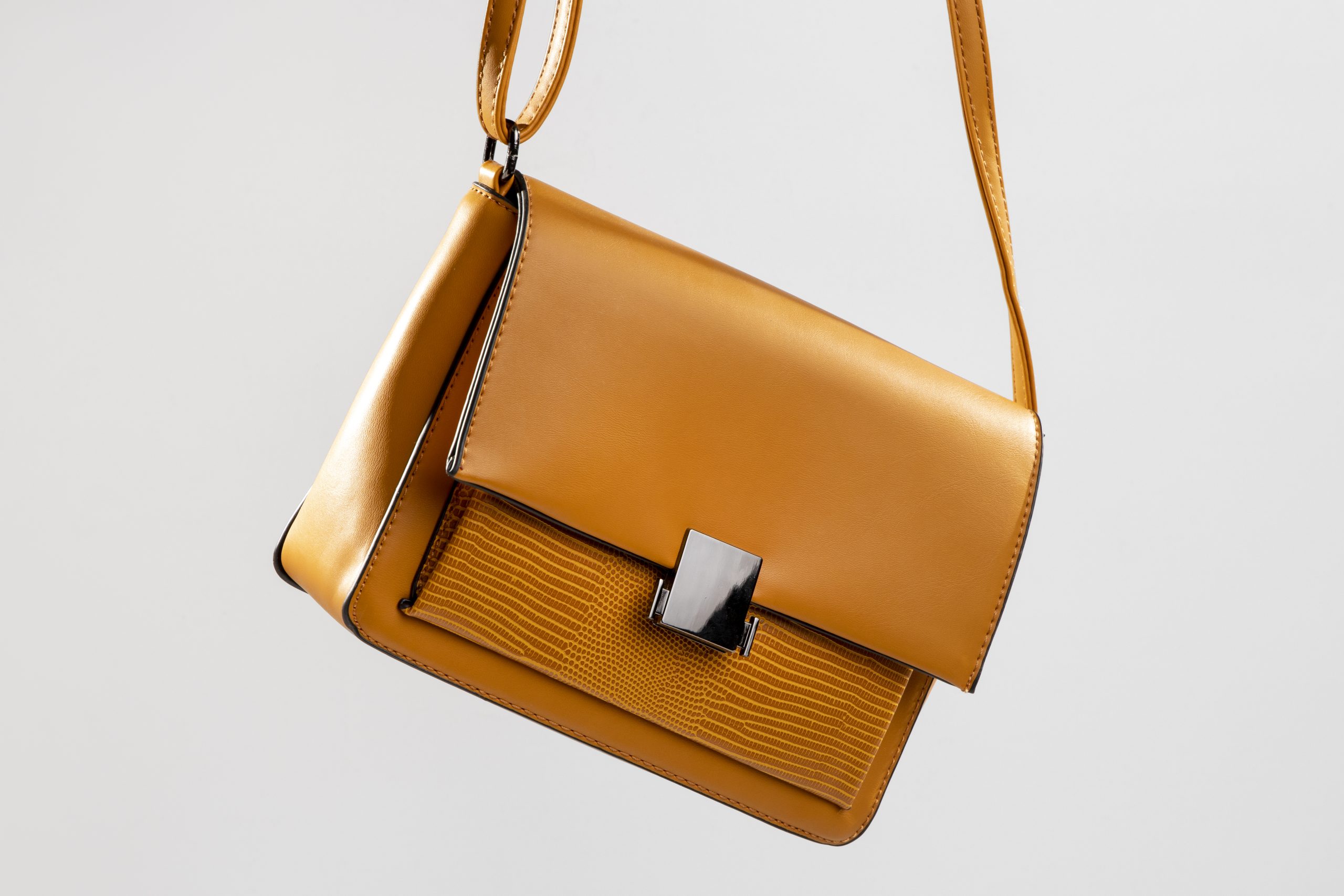 Leather Handbag Cleaners near me